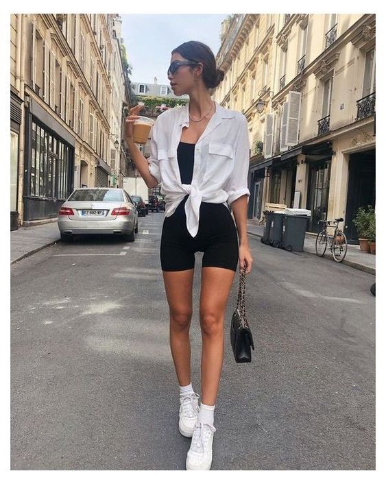 Stílusiskola: így lehetsz csinos és nőies biciklis shortokban -  -  - biciklis nadrág, biciklis short, divat, outfit, stílus, 