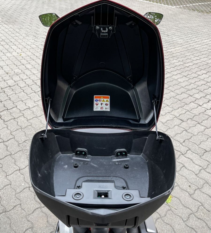 Futárok álma – Honda SH350I - Autó & Motor - MOBILITY - 2021 Honda SH 350i Teszt, Honda robogó teszt, Honda SH350I teszt, sh 350, sh350i 2021, SH350i teszt, 