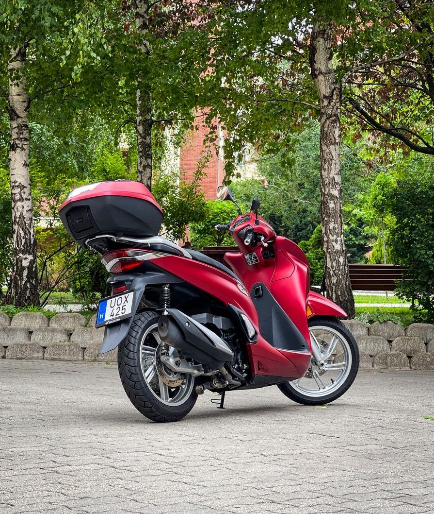 Futárok álma – Honda SH350I - Autó & Motor - MOBILITY - 2021 Honda SH 350i Teszt, Honda robogó teszt, Honda SH350I teszt, sh 350, sh350i 2021, SH350i teszt, 