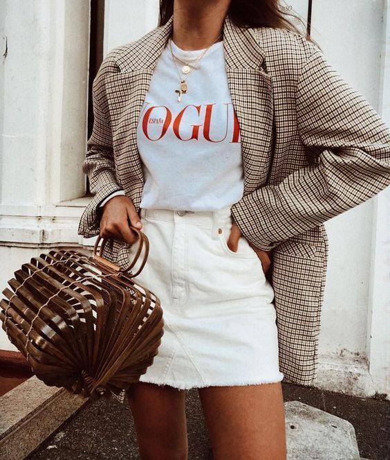 Stílusiskola: outfit ötletek fehér szoknyával -  -  - divat, fehér szoknya, outfit, stílus, szoknya, 