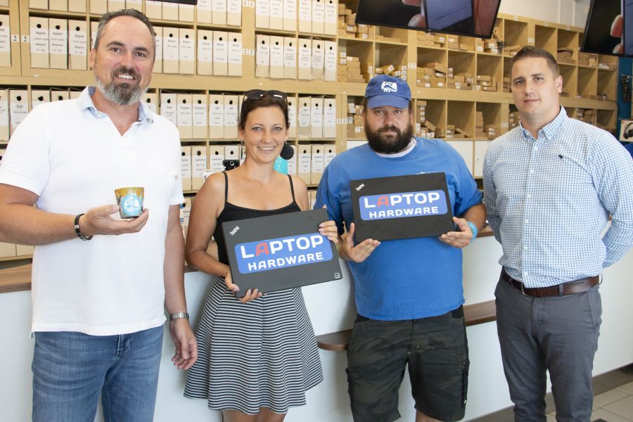 Több mint öt tonna hulladéktól szabadították meg önkéntesek a Tisza árterét - STYLELIFE -  - krajnyák tamás, laptophardware.hu, pet kupa, 