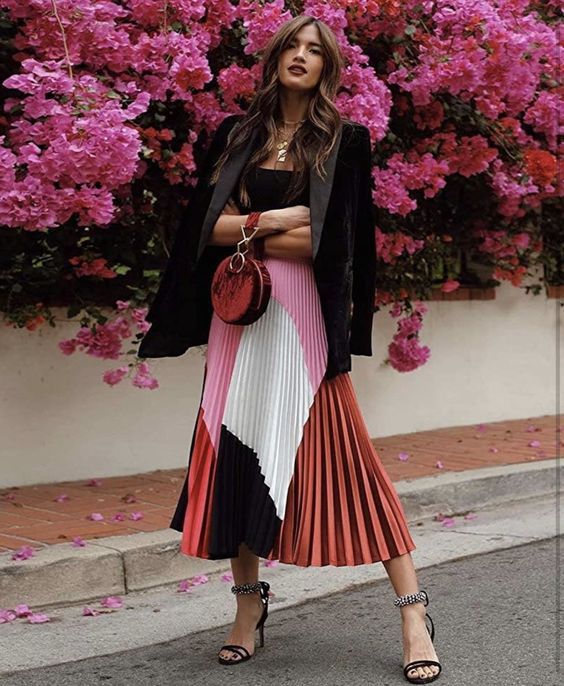 Stílusiskola: így viseld az örök klasszikus pliszírozott szoknyát -  -  - divat, nyár, outfit, pliszírozott szoknya, stílus, szoknya, 