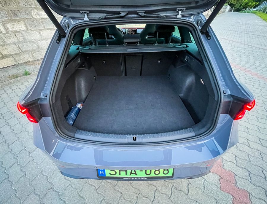 Egy csipet fűszerrel több – Cupra Leon Kombi PHEV - Autó & Motor - MOBILITY - Cupra Leon kombi PHEV teszt, Cupra PHEV teszt, Cupra teszt, Leon cupra teszt, Leon PHEV teszt, 