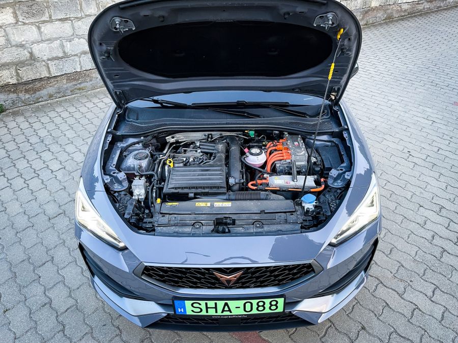 Egy csipet fűszerrel több – Cupra Leon Kombi PHEV - Autó & Motor - MOBILITY - Cupra Leon kombi PHEV teszt, Cupra PHEV teszt, Cupra teszt, Leon cupra teszt, Leon PHEV teszt, 
