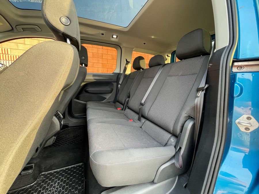 Végzi a dolgát, viszi a családot – VW Caddy Life 2.0 TDI - Autó & Motor - MOBILITY - 2021 Vw Caddy Life 2.0 TDI teszt, caddy, Caddy 7 személyes teszt, Caddy Life teszt, VW 7 személyes teszt, VW Caddy, 