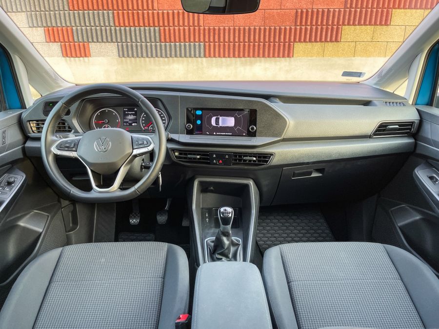 Végzi a dolgát, viszi a családot – VW Caddy Life 2.0 TDI - Autó & Motor - MOBILITY - 2021 Vw Caddy Life 2.0 TDI teszt, caddy, Caddy 7 személyes teszt, Caddy Life teszt, VW 7 személyes teszt, VW Caddy, 