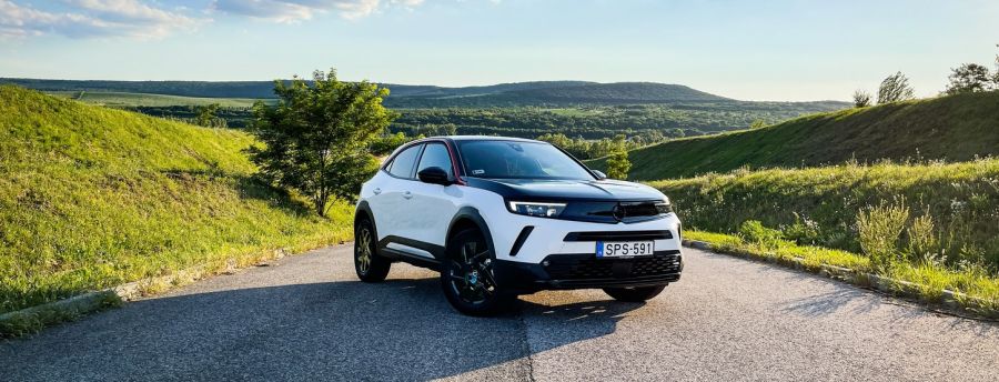 Nem rossz, ami a zacc fölött marad – Opel Mokka 1.2 Turbo GS Line - Autó & Motor - MOBILITY - 2021 opel, 2021 opel mokka teszt, opel mokka, opel mokka 1%2C2 turbo GS line teszt, opel mokka 2021 teszt, 