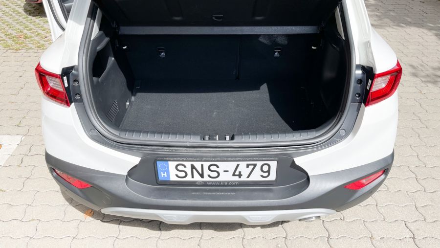 A hetes szám bűvöletében - Kia Stonic 1.0 ECO Dinamic+ Style - Autó & Motor - MOBILITY - 2021 kia stonic, KIA Stonic 1.0 ECO dynamic+ teszt, kia stonic teszt, Stonic 1.0 teszt, stonic teszt, 