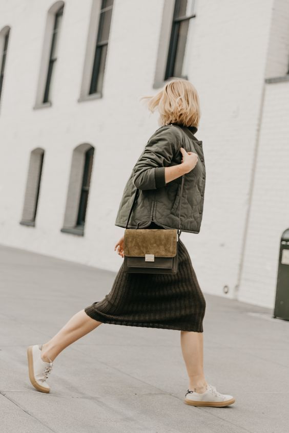 Stílusiskola: így viseld ősszel a zsályazöld színt -  -  - divat, outfit, ősz, stílus, zsálya, zsályazöld, 