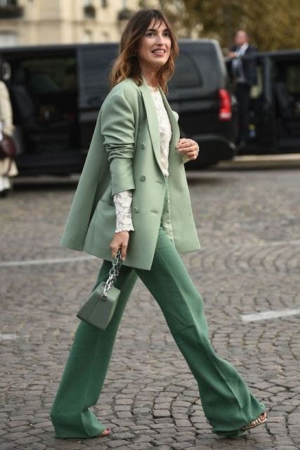 Stílusiskola: így viseld ősszel a zsályazöld színt -  -  - divat, outfit, ősz, stílus, zsálya, zsályazöld, 