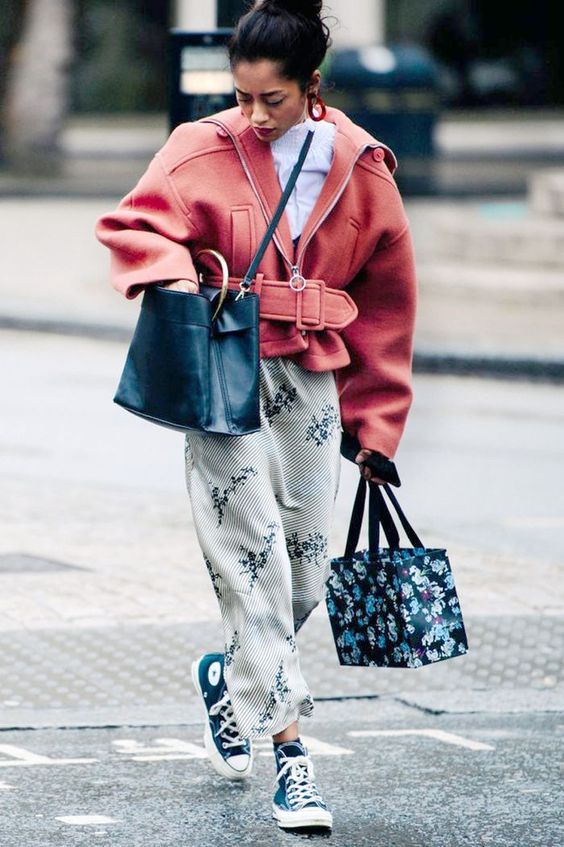 Stílusiskola: így viselj ősszel tornacipőket -  -  - divat, outfit, ősz, stílus, tornacipő, 