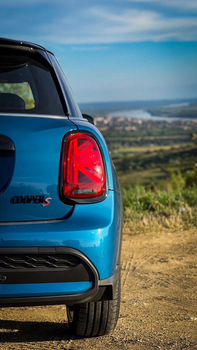 Kicsit kevesebb stílus, több praktikum – Mini Cooper S 5 ajtós - Autó & Motor - MOBILITY - 2021 augusztus 20 programok budapest, 2021 Cooper S 5 door, Mini 2021, mini cooper, Mini Cooper S 5 ajtós teszt, 