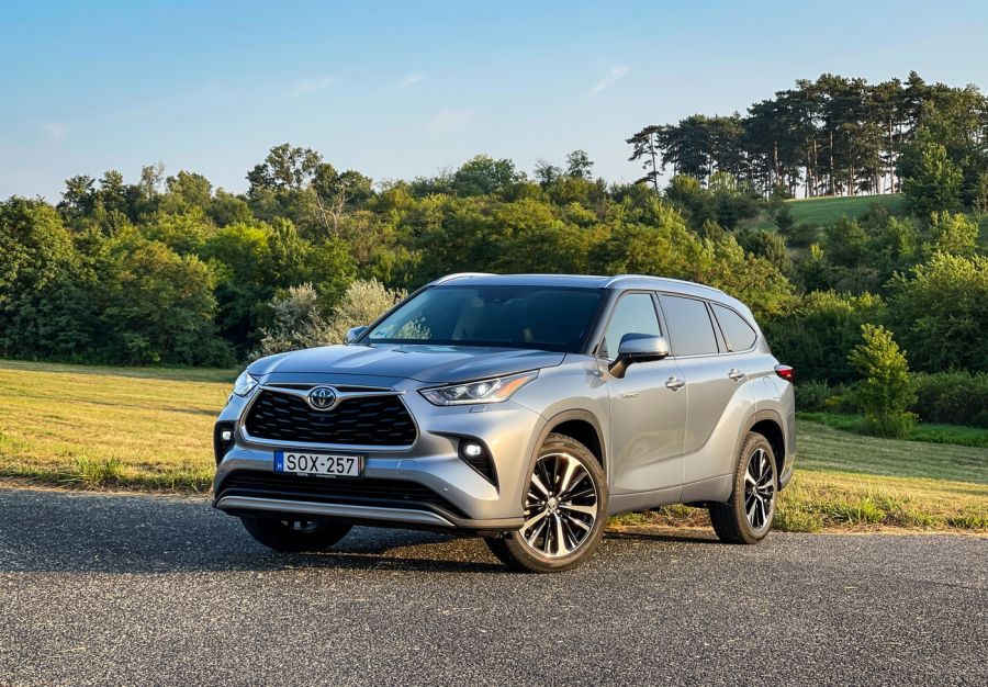 Nem Európának készült – Toyota Highlander AWD Executive - Autó & Motor -  - Highlander 2021, highlander teszt, Toyota Highlander AWD Executive teszt, Toyota Highlander teszt, 