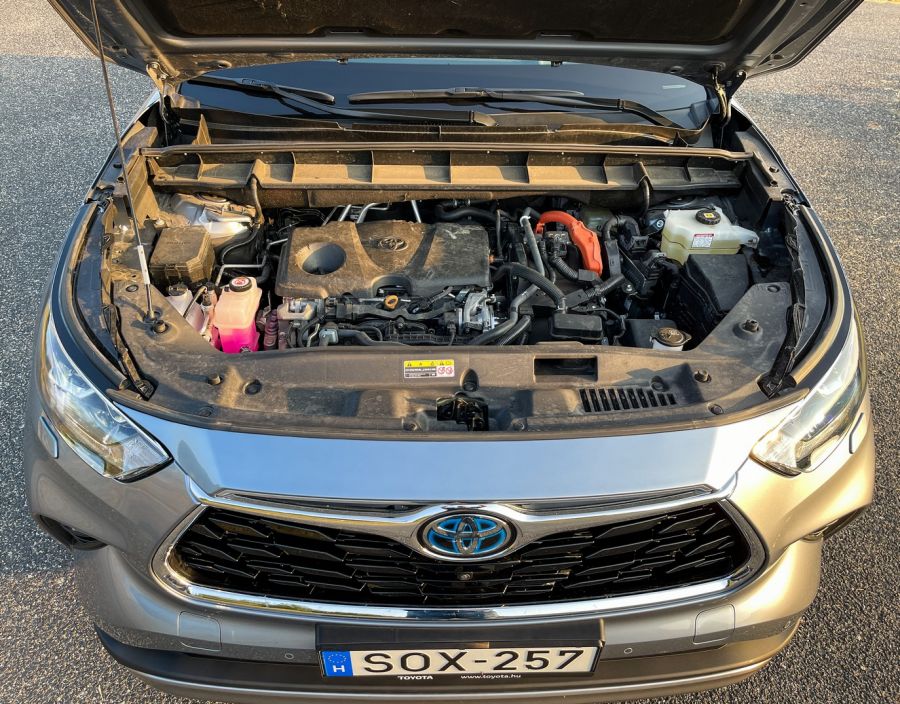 Nem Európának készült – Toyota Highlander AWD Executive - Autó & Motor -  - Highlander 2021, highlander teszt, Toyota Highlander AWD Executive teszt, Toyota Highlander teszt, 