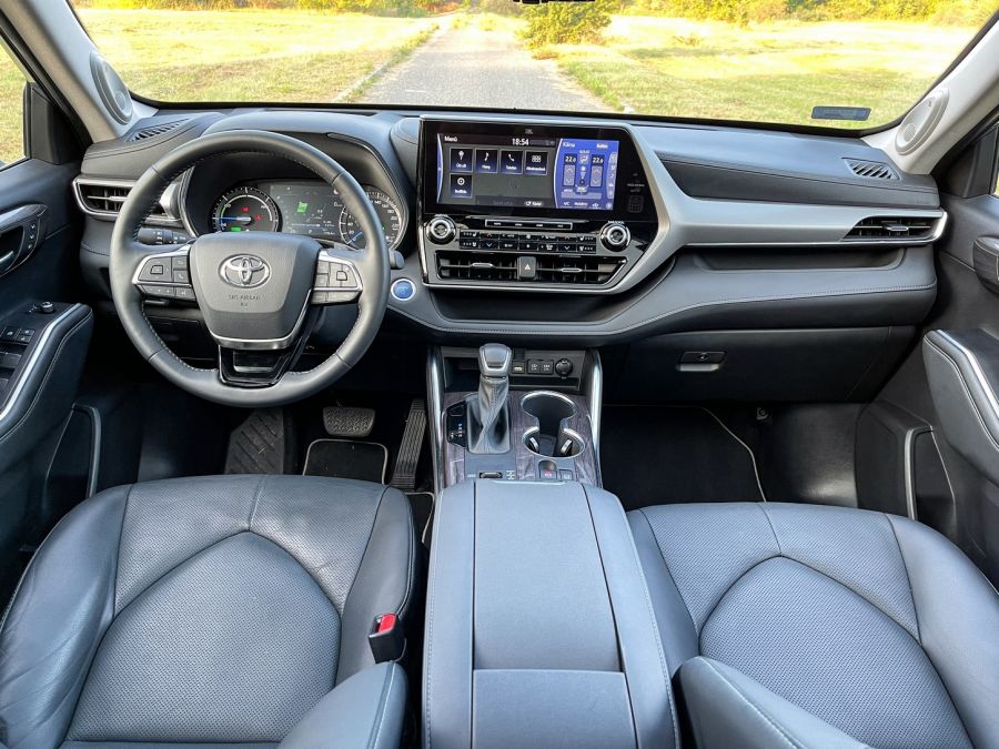 Nem Európának készült – Toyota Highlander AWD Executive - Autó & Motor -  - Highlander 2021, highlander teszt, Toyota Highlander AWD Executive teszt, Toyota Highlander teszt, 