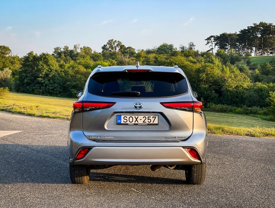 Nem Európának készült – Toyota Highlander AWD Executive - Autó & Motor -  - Highlander 2021, highlander teszt, Toyota Highlander AWD Executive teszt, Toyota Highlander teszt, 