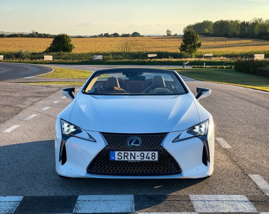 A tökéletes szimfónia – Lexus LC500 cabrio - Autó & Motor - MOBILITY - 2021 LC500 Lexus, LC500 cabrio, LC500 cabrio 2021, LC500 kabrió, Lexus cabrio, Lexus LC500 cabrio teszt, Lexus LC500 teszt, 