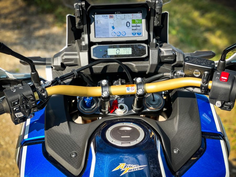 Váltani jobb – Africa Twin Adventure CRF1100L - Autó & Motor - MOBILITY - Africa Twin Adventure teszt, Africa Twin teszt, CRF 1100 L teszt, Honda 2021 Africa Twin teszt, Honda motor teszt, 