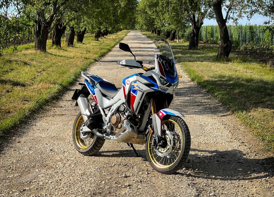 Váltani jobb – Africa Twin Adventure CRF1100L - Autó & Motor - MOBILITY - Africa Twin Adventure teszt, Africa Twin teszt, CRF 1100 L teszt, Honda 2021 Africa Twin teszt, Honda motor teszt, 
