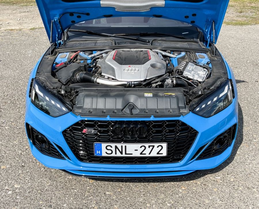 A gyönyörű nő, aki főzni is tud – Audi RS5 Sportback - Autó & Motor - MOBILITY - 2021 Audi RS5, Audi RS5 Sporback teszt, RS5 Audi, RS5 Sportback, 