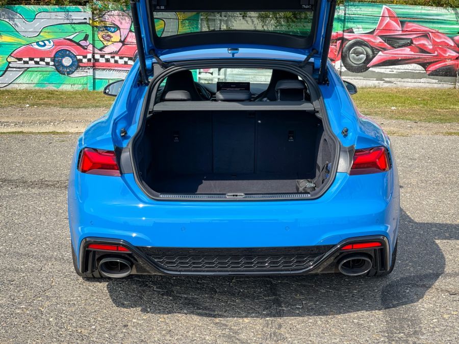 A gyönyörű nő, aki főzni is tud – Audi RS5 Sportback - Autó & Motor - MOBILITY - 2021 Audi RS5, Audi RS5 Sporback teszt, RS5 Audi, RS5 Sportback, 