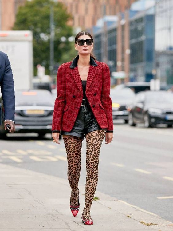 Stílusiskola: Outfit ötletek mintás harisnyával -  -  - divat, harisnya, mintás harisnya, outfit, ősz, stílus, 