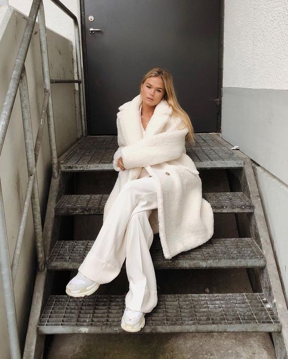 Stílusiskola: így tündökölhetsz ősszel fehérben -  -  - divat, fehér, outfit, ősz, stílus, 