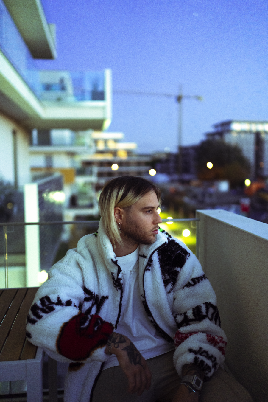 'Ez a szenvedélyem és a kapaszkodóm is egyben.' - Beszélgetés Rádli Bencével - STYLELIFE - Interjúk - filmezés, fotós, interjú, mozgókép készítése, művészet, rádli bence, videoklip készítés, 