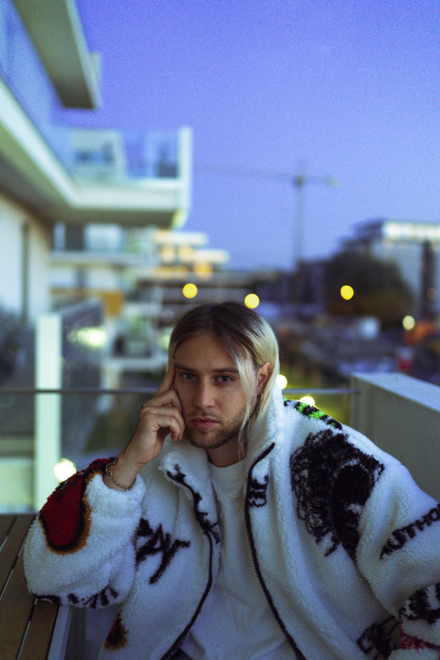 'Ez a szenvedélyem és a kapaszkodóm is egyben.' - Beszélgetés Rádli Bencével - STYLELIFE - Interjúk - filmezés, fotós, interjú, mozgókép készítése, művészet, rádli bence, videoklip készítés, 