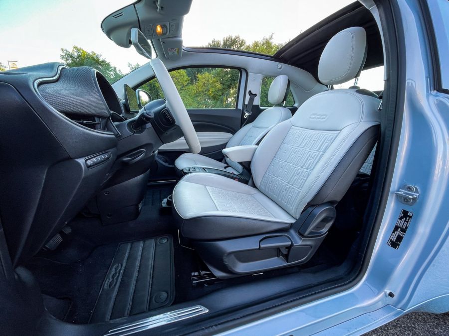 Csöpp kisautó, sok cukorral – Fiat 500e La Prima - Autó & Motor - MOBILITY - 2021 fiat 500e La prima, 500e teszt, fiat 500e, Fiat 500e teszt, 