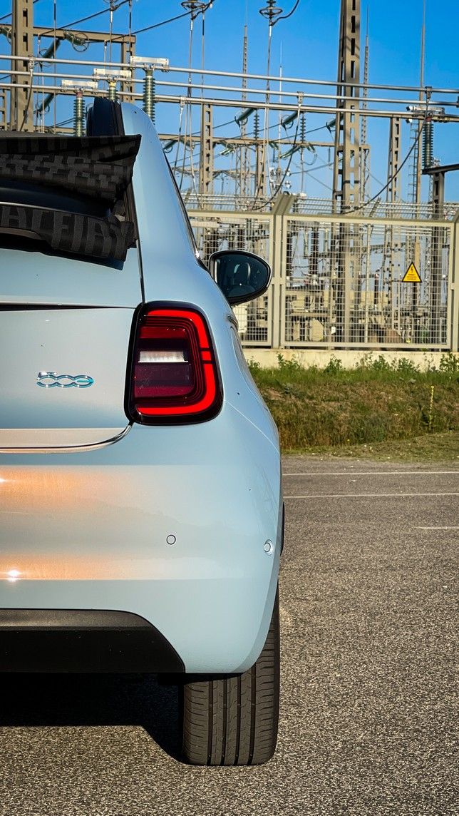 Csöpp kisautó, sok cukorral – Fiat 500e La Prima - Autó & Motor - MOBILITY - 2021 fiat 500e La prima, 500e teszt, fiat 500e, Fiat 500e teszt, 