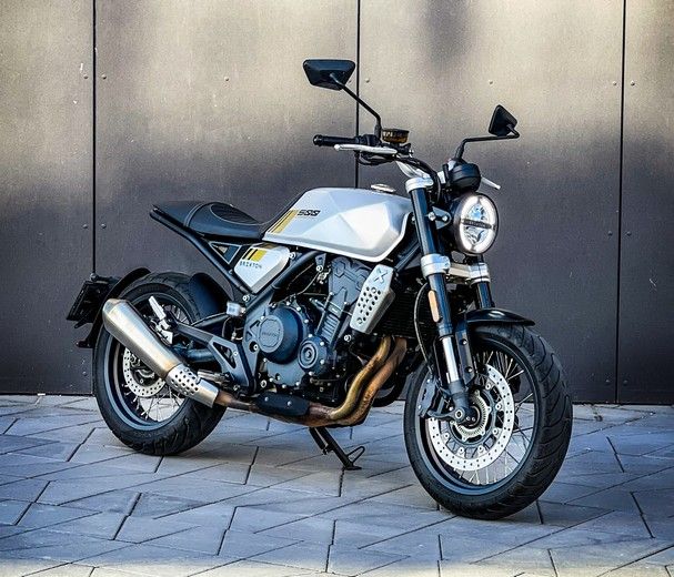 A divathullámon szörfözve – Brixton 500 - Autó & Motor - MOBILITY - brixton, brixton 500, brixton 500 teszt, brixton motor, brixton motor teszt, 