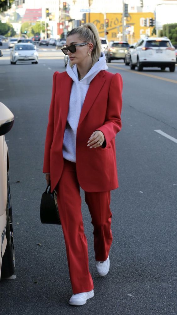 Stílusiskola: így viseld a piros színt ősszel -  -  - divat, outfit, ősz, piros, stílus, 