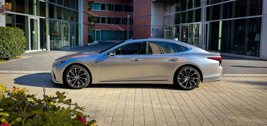 A rendszerváltás óta eltelt idő – Lexus LS 500h - Autó & Motor - MOBILITY - lexus LS 500h teszt, Lexus LS teszt, Lexus LS500h, LS 500h teszt, 