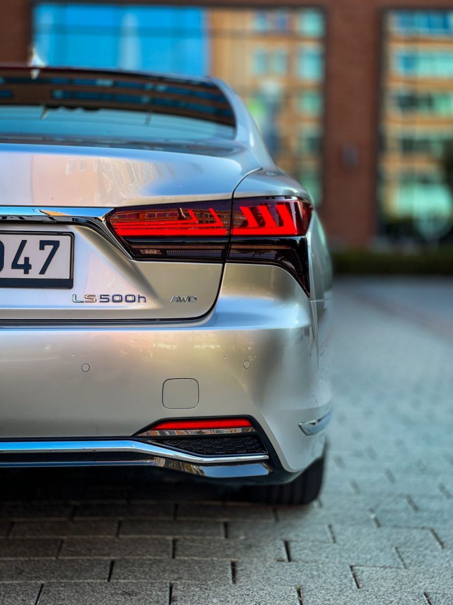 A rendszerváltás óta eltelt idő – Lexus LS 500h - Autó & Motor - MOBILITY - lexus LS 500h teszt, Lexus LS teszt, Lexus LS500h, LS 500h teszt, 