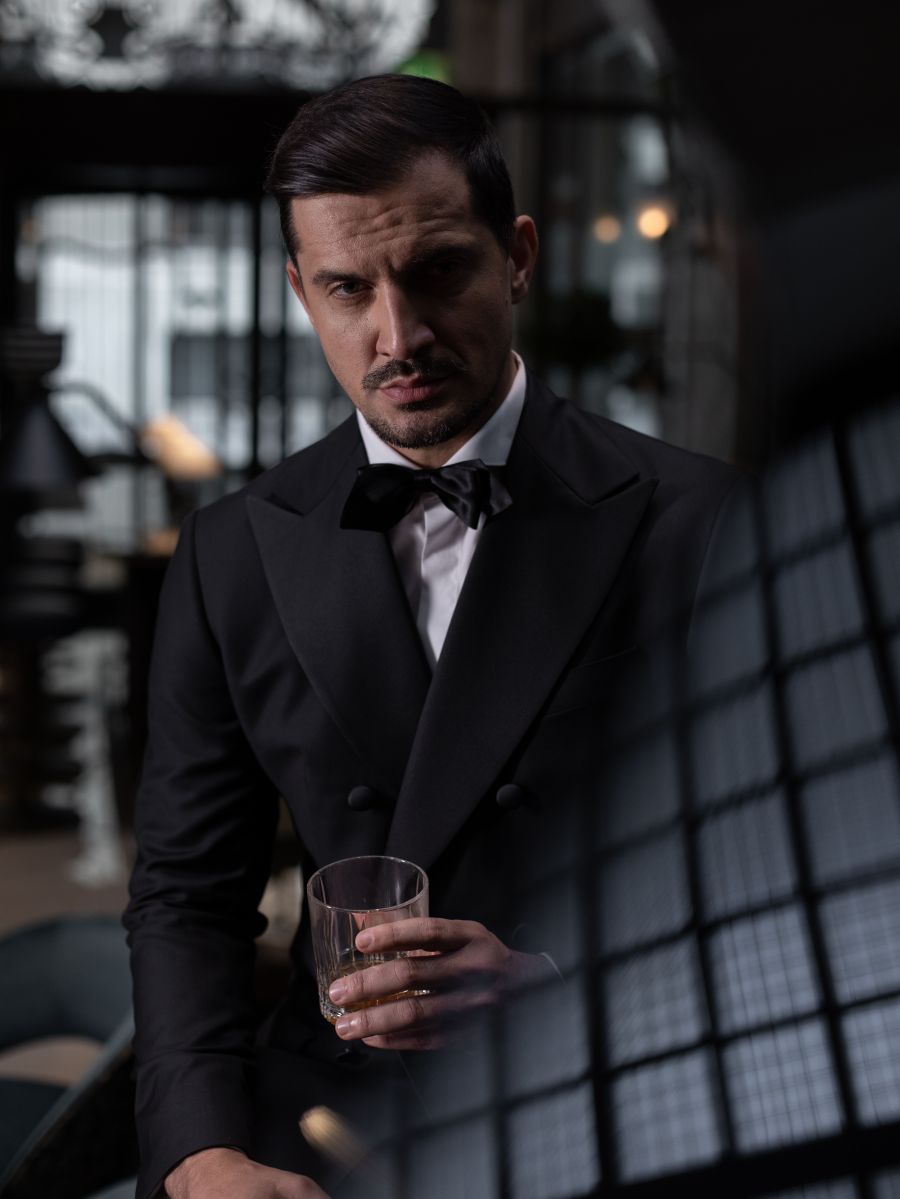 Canissi Szabóság - Méretes öltönyök, extra törődéssel - ÉN - Divathírek - férfiak, férfidivat, öltönyök, szabóság,