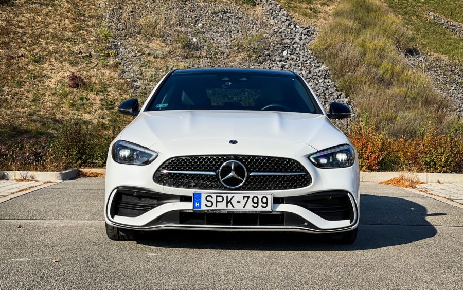 Csillagos 5-ös - Mercedes-Benz C300 AMG Line - Autó & Motor - MOBILITY - c300 mercedes, C300 mercedes teszt, Mercedes Benz c300 teszt, Mercedes C 300 AMG line teszt, Mercedes-Benz C 300 teszt, 