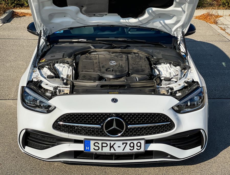 Csillagos 5-ös - Mercedes-Benz C300 AMG Line - Autó & Motor - MOBILITY - c300 mercedes, C300 mercedes teszt, Mercedes Benz c300 teszt, Mercedes C 300 AMG line teszt, Mercedes-Benz C 300 teszt, 