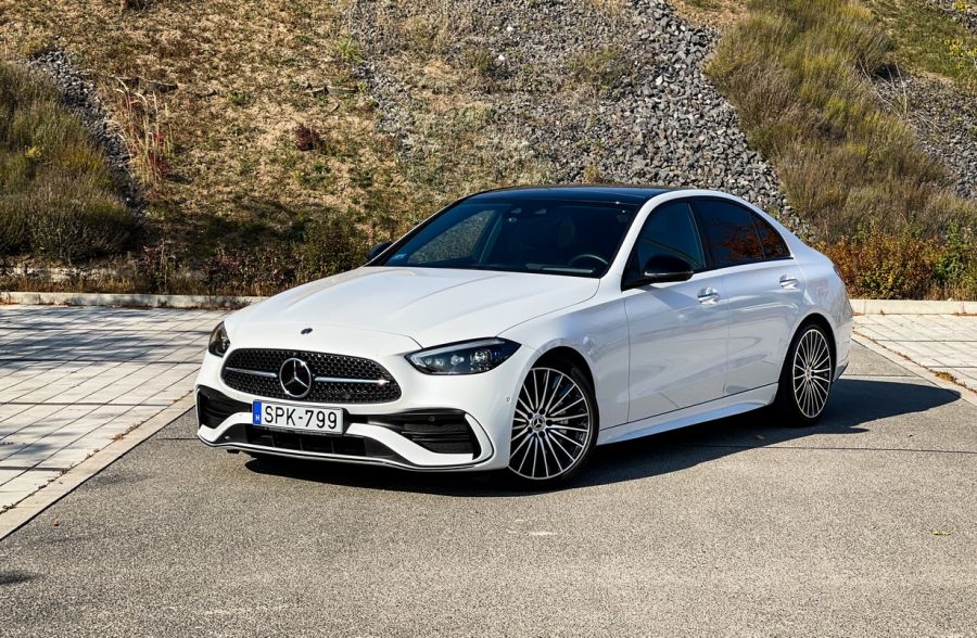 Csillagos 5-ös - Mercedes-Benz C300 AMG Line - Autó & Motor - MOBILITY - c300 mercedes, C300 mercedes teszt, Mercedes Benz c300 teszt, Mercedes C 300 AMG line teszt, Mercedes-Benz C 300 teszt, 