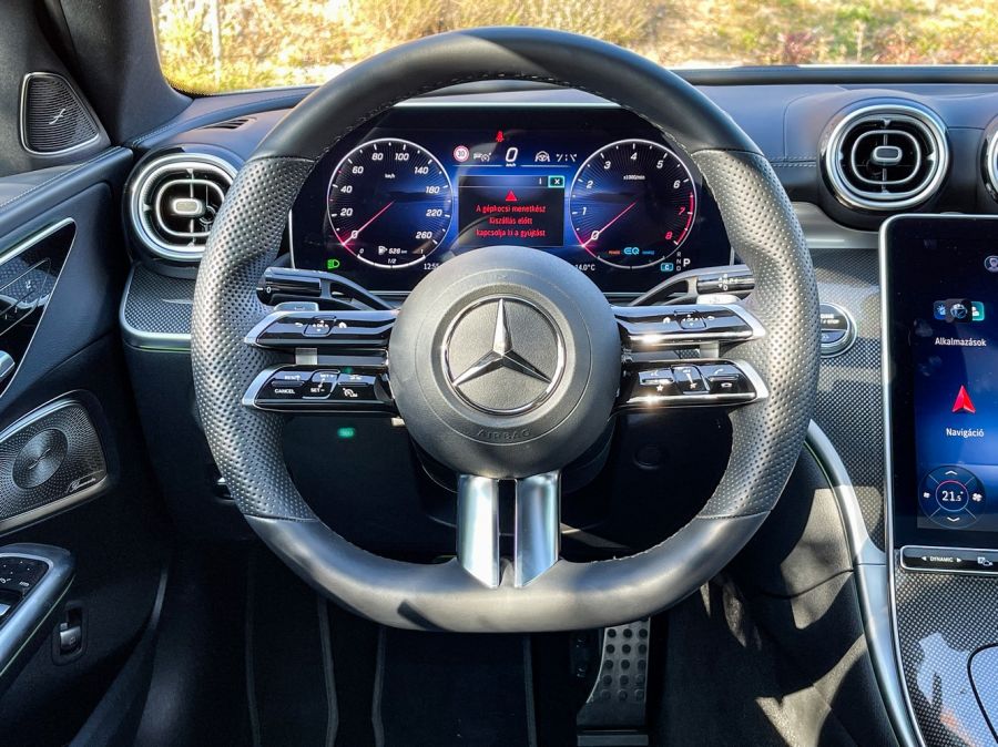 Csillagos 5-ös - Mercedes-Benz C300 AMG Line - Autó & Motor - MOBILITY - c300 mercedes, C300 mercedes teszt, Mercedes Benz c300 teszt, Mercedes C 300 AMG line teszt, Mercedes-Benz C 300 teszt, 