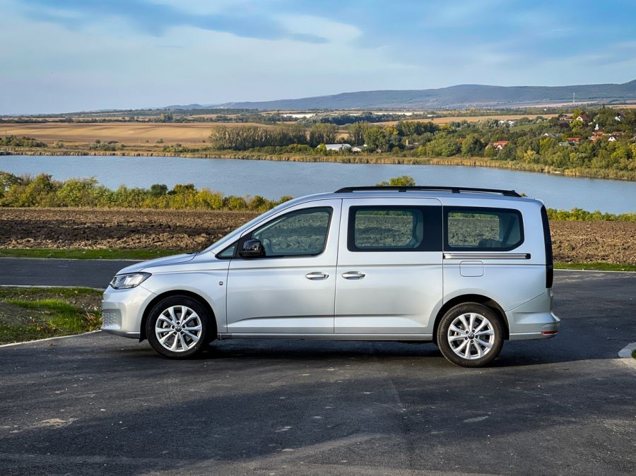 Családi nagy örömök - Caddy Maxi 1,5 TSI és Caddy California - Autó & Motor - MOBILITY - 2021 VW caddy california, caddy maxi vs california 2021, VW caddy, vw caddy 7 személyes, VW caddy california teszt, VW caddy maxi teszt, vw california, 