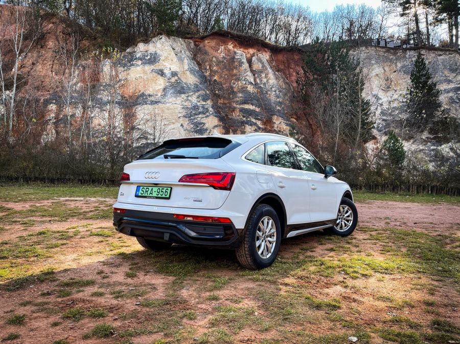 Ideális – Audi Q5e Sportback S line 50 TFSI quattro - Autó & Motor - MOBILITY - 2021 Audi Q5e Sportback S line teszt, Audi plug-in hybrid teszt, Audi Q5 teszt, Audi Q5e, Audi Q5e PHEV teszt, Q5e Sportback TFSI Quatro teszt, 
