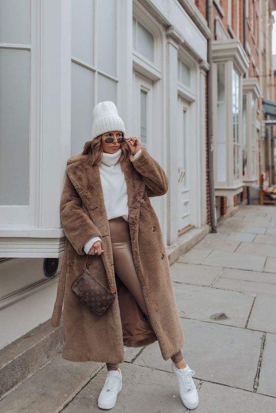 Stílusiskola: így viselj barna teddy coatokat -  -  - divat, karácsony, outfit, stílus, tél, 