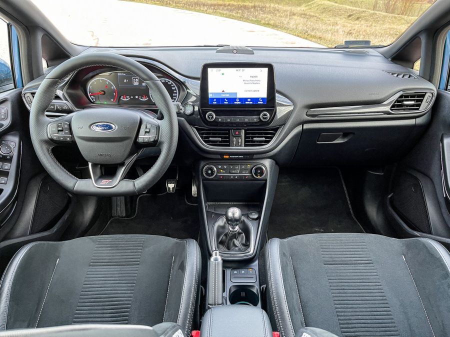 A kisördög – Ford Fiesta ST 1.5 EcoBoost - Autó & Motor - MOBILITY - 2021 Fiesta ST teszt, Fiesta ST teszt, ford fiesta, Ford Fiesta ST 1.5 EcoBoost teszt, Ford Fiesta ST 1%2C5 teszt, 