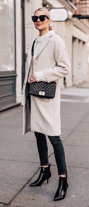 Stílusiskola: így viselj fehér kötött pulcsikat -  -  - divat, fehér kötött pulcsi, karácsony, kötött pulcsi, outfit, stílus, tél, 