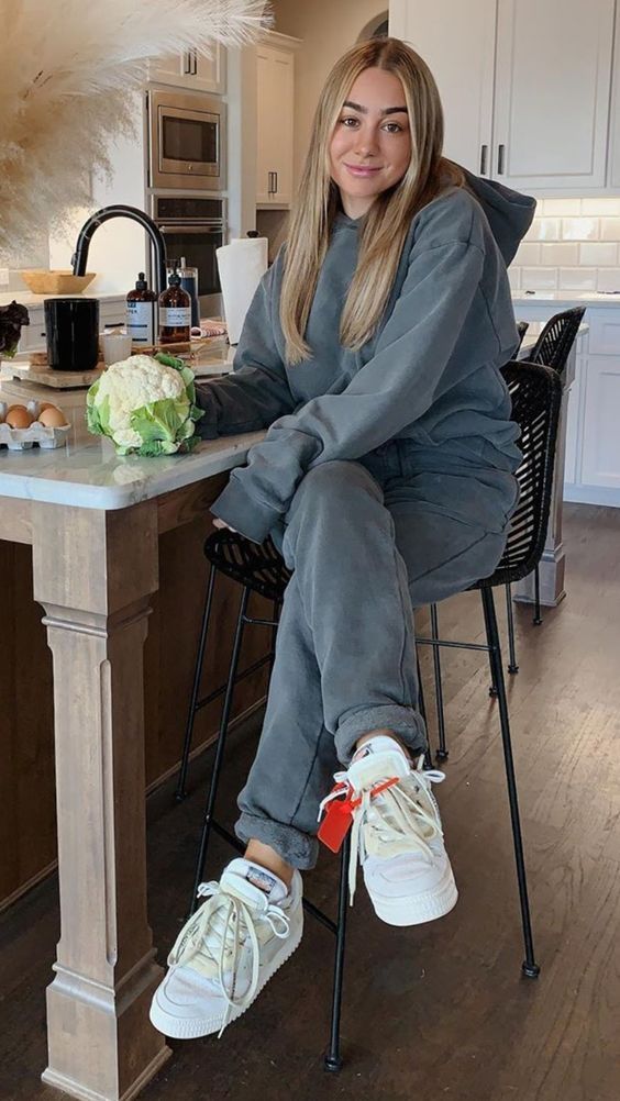 Stílusiskola: szettek nyugis szilveszteri programokhoz -  -  - divat, kényelmes, otthon, outfit, stílus, szilveszter, 