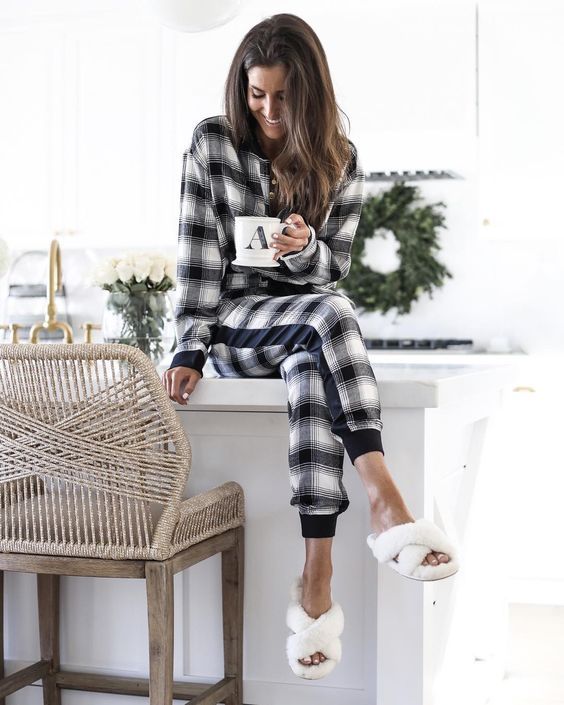 Stílusiskola: A nap, amit nyugodtan tölthetsz pizsamában -  -  - divat, outfit, pizsama, stílus, 