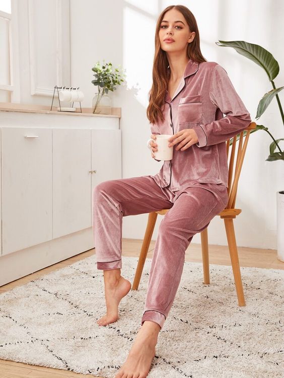 Stílusiskola: A nap, amit nyugodtan tölthetsz pizsamában -  -  - divat, outfit, pizsama, stílus, 