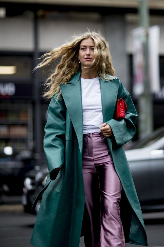 Stílusiskola: törj ki a januári szürkeségből színes outfitekkel -  -  - divat, január, outfit, stílus, színek, szürkeség, 