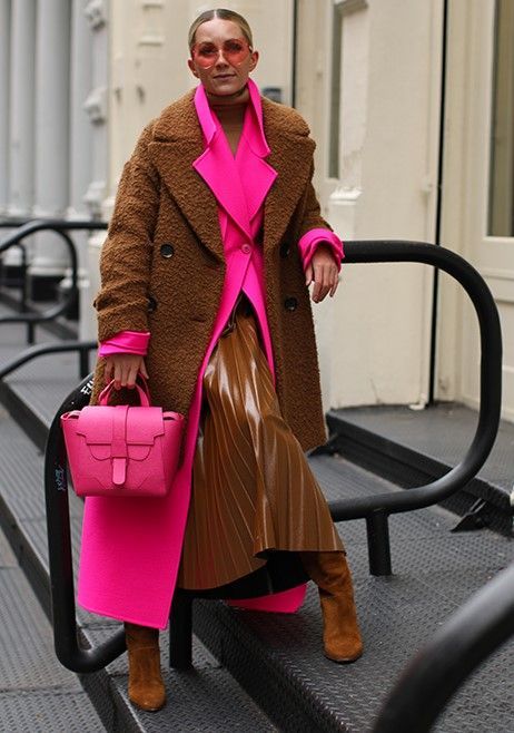 Stílusiskola: így viseld télen a fukszia színt -  -  - divat, fukszia, outfit, stílus, tél, 